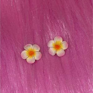 Flower earrings 🌸